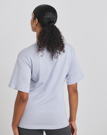 PUMA Essentials No.1 Logo Relaxed T-Shirt