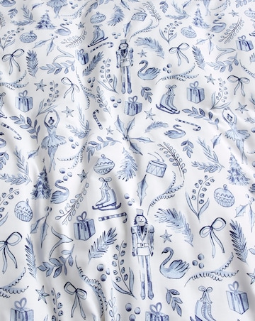 Festive Vintage Toile Duvet Cover Set