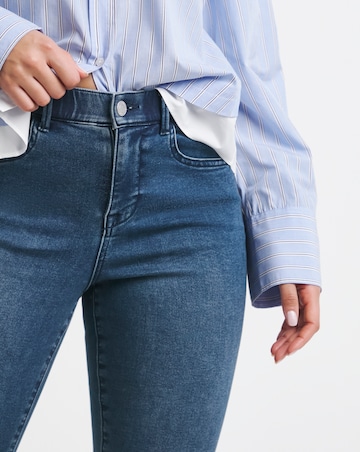 Mid Wash Cosy Finish Skinny Jeans