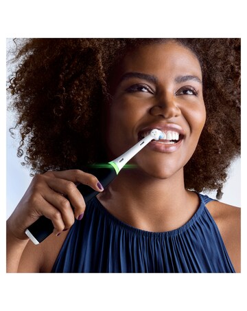 Oral-B iO3 Matt Black Electric Toothbrush