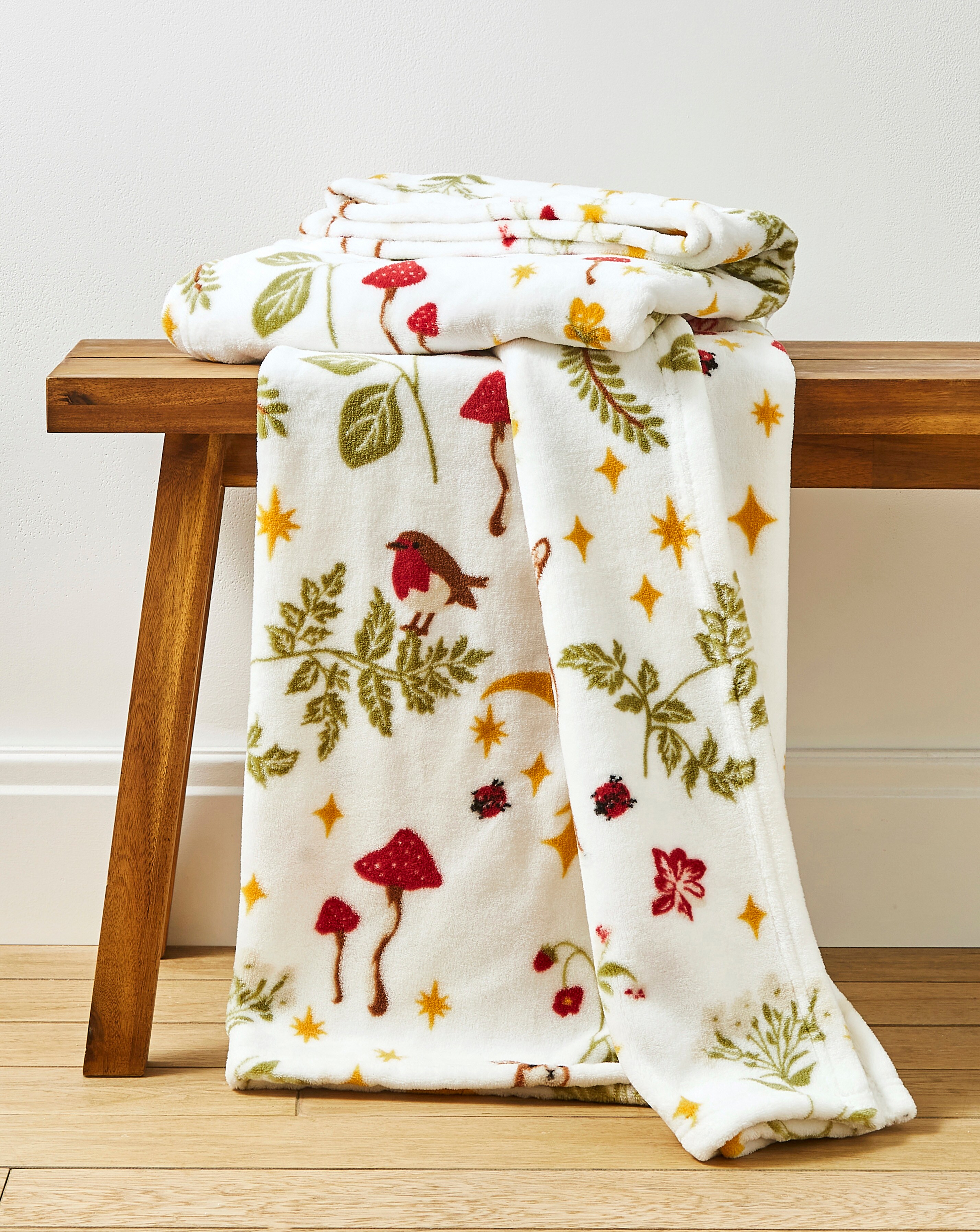 Woodland Animals Fleece Throw - Cream