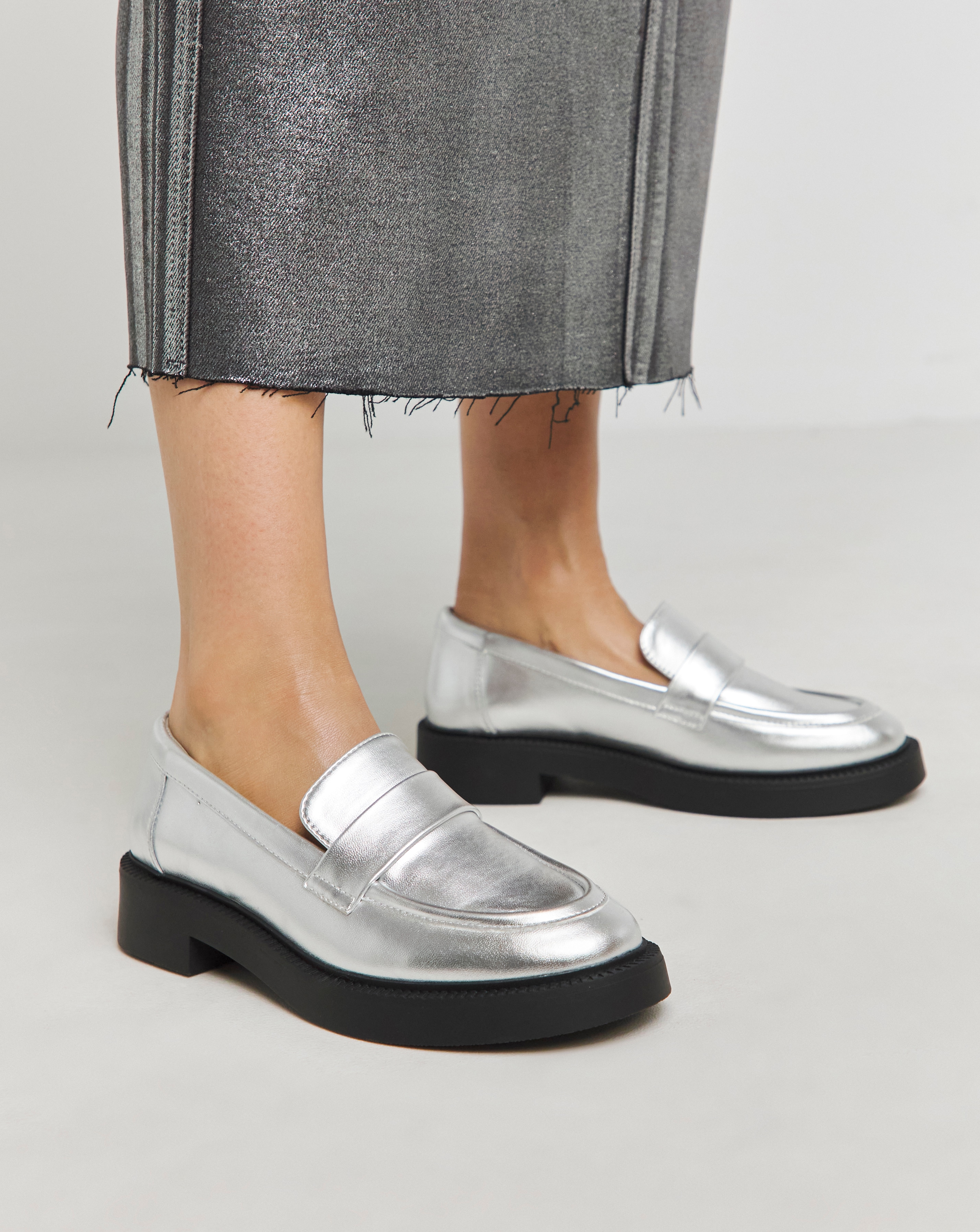 Vienna Simple Chunky Loafers - Extra Wide Fit (EEE) | Simply Be