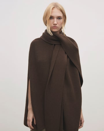 Mango Capri Cable Knit Cape