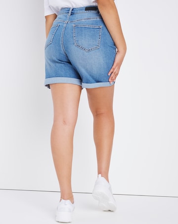 Light Stonewash Mom Shorts