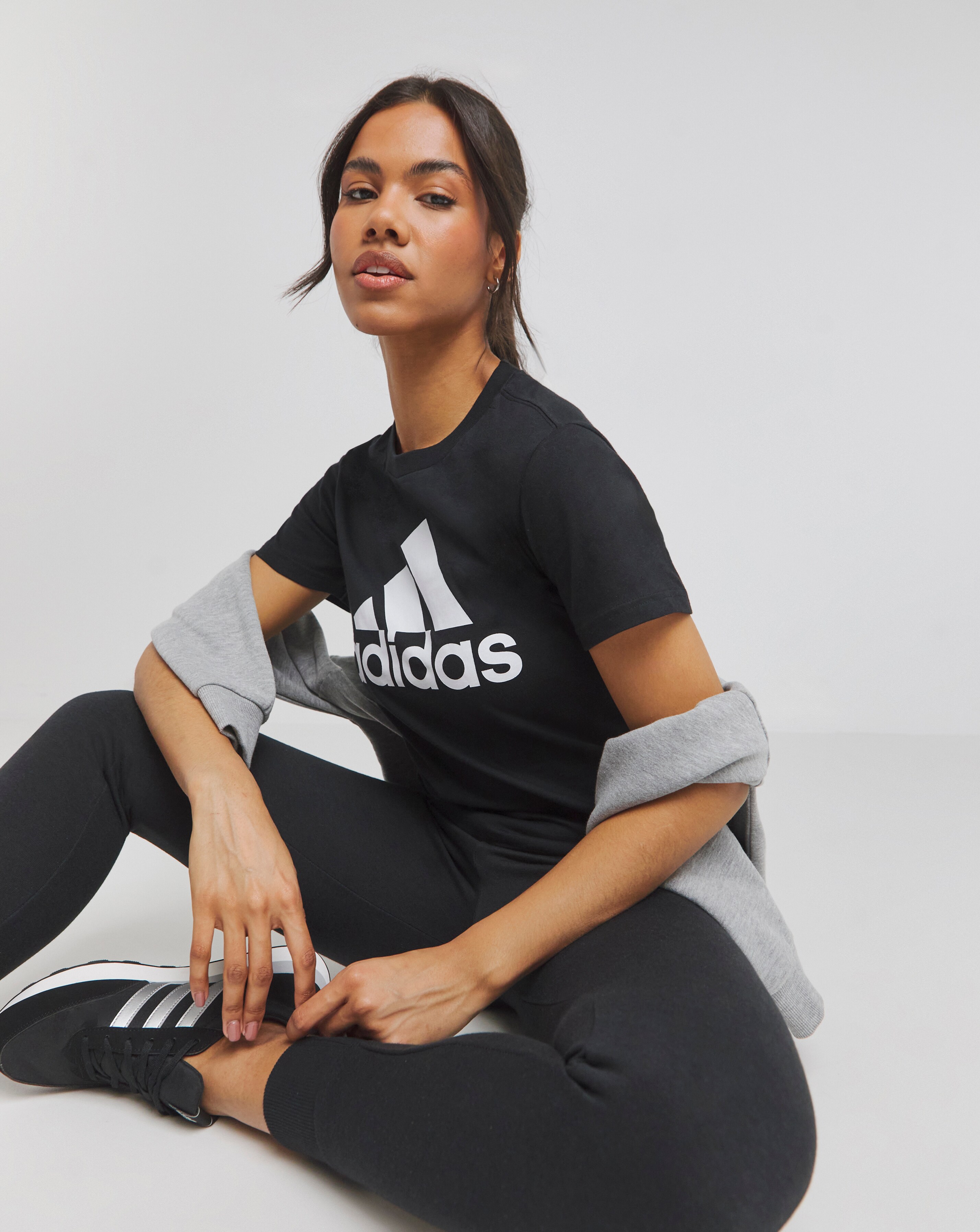 adidas essentials logo