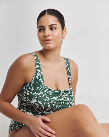 MAGISCULPT Medium Control 2 Pack Swimsuits
