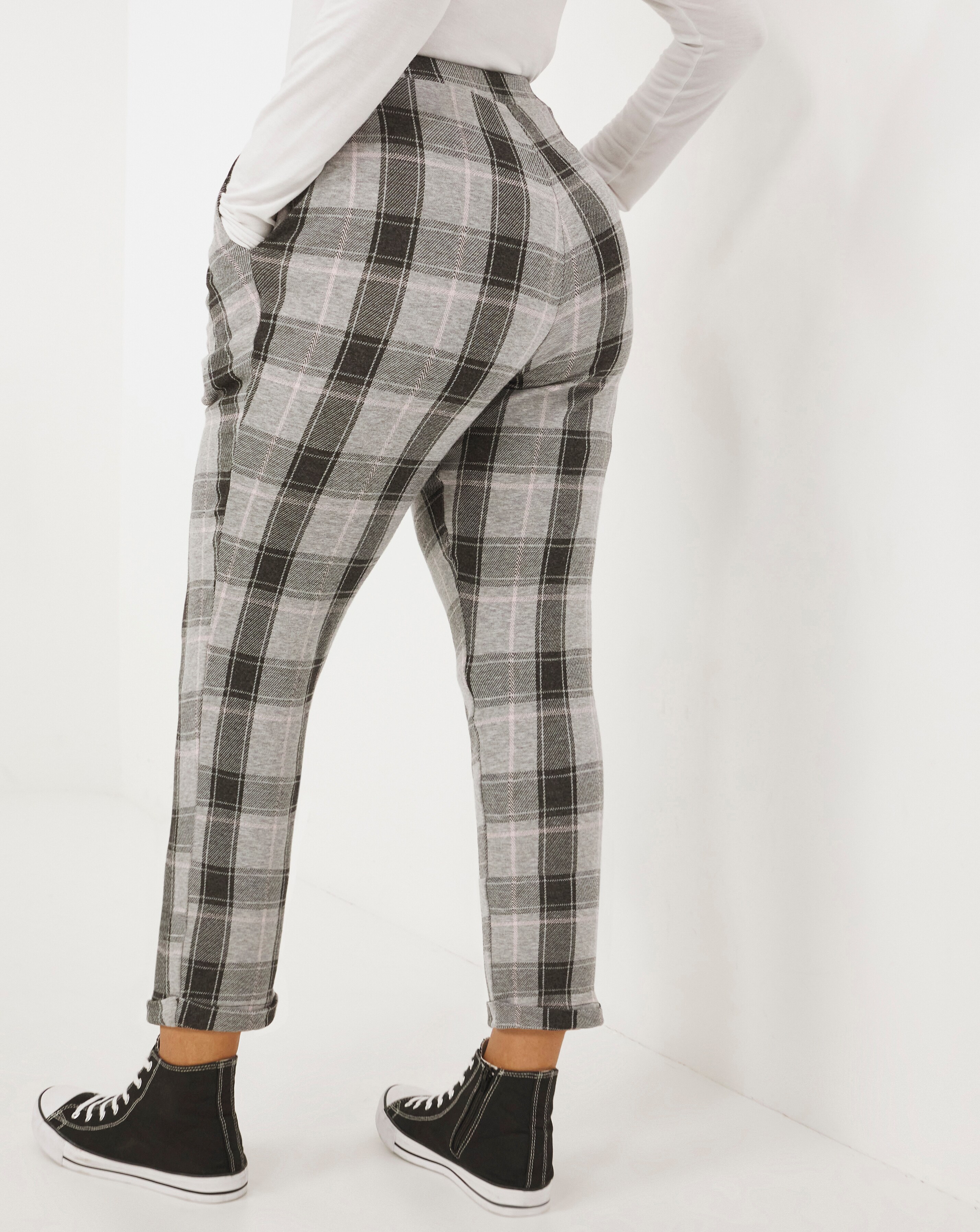 Grey check shop tapered trousers