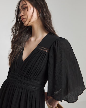 Joanna Hope Crinkle Dress