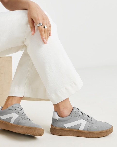 Rumba Leather Retro Lace up Trainer Wide Fit (E)