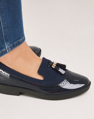 Amy Tassle Trim Loafers - Standard Fit (D)
