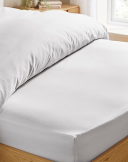 Easy Care Plain Dye Fitted Sheet