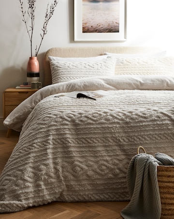 Pipin Cosy Cream Cuddle Fleece Duvet Cover Set