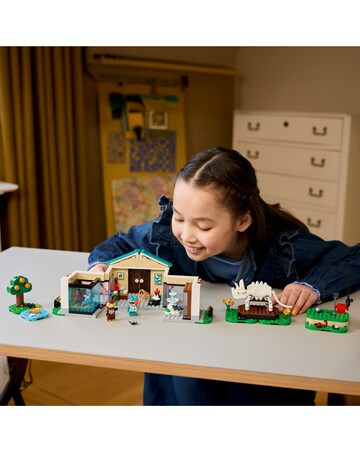 LEGO Animal Crossing Blathers's Museum Collection