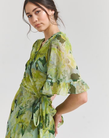 Hope & Ivy Mirren Green Flutter Sleeve Wrap Maxi Dress
