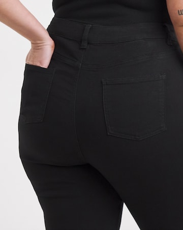 Black Highwaist Super Stretch Flared Jeans
