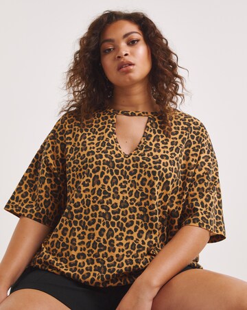 Leopard Print Longline Cut Out V Tee