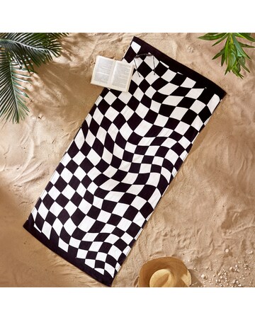 Catherine Lansfield Checkerboard Beach Towel