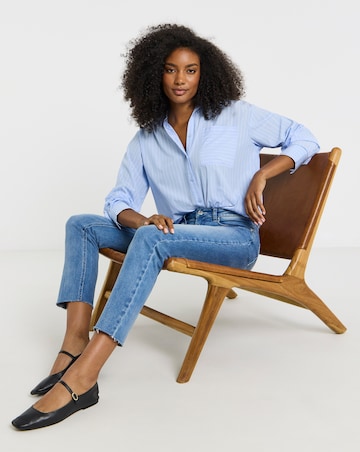 Mid Wash Authentic Finish Ankle Grazer Jeans