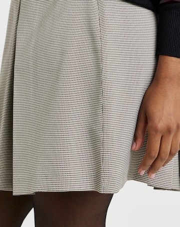 Pleated Brushed Check Mini Skirt