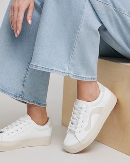 Chicago Retro Runner Trainers - Wide Fit (E)