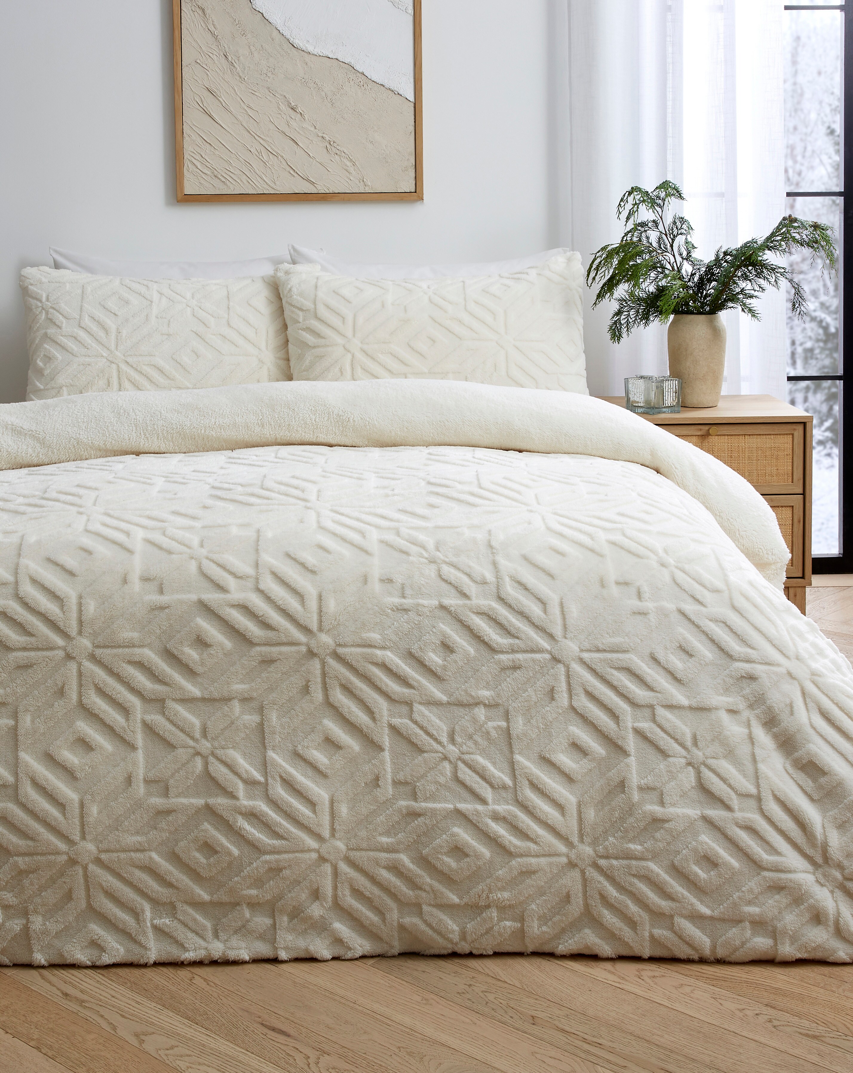 Tufted Winter Snowflake Fleece Duvet Cover Set