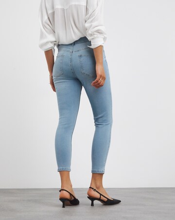 Light Blue 24/7 Skinny 7/8 Crop
