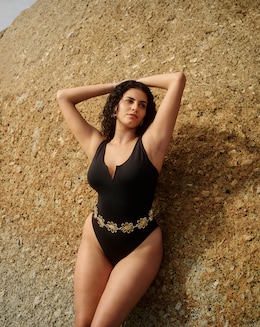 MAGISCULPT Medium Control Contour Me V Wire Swimsuit