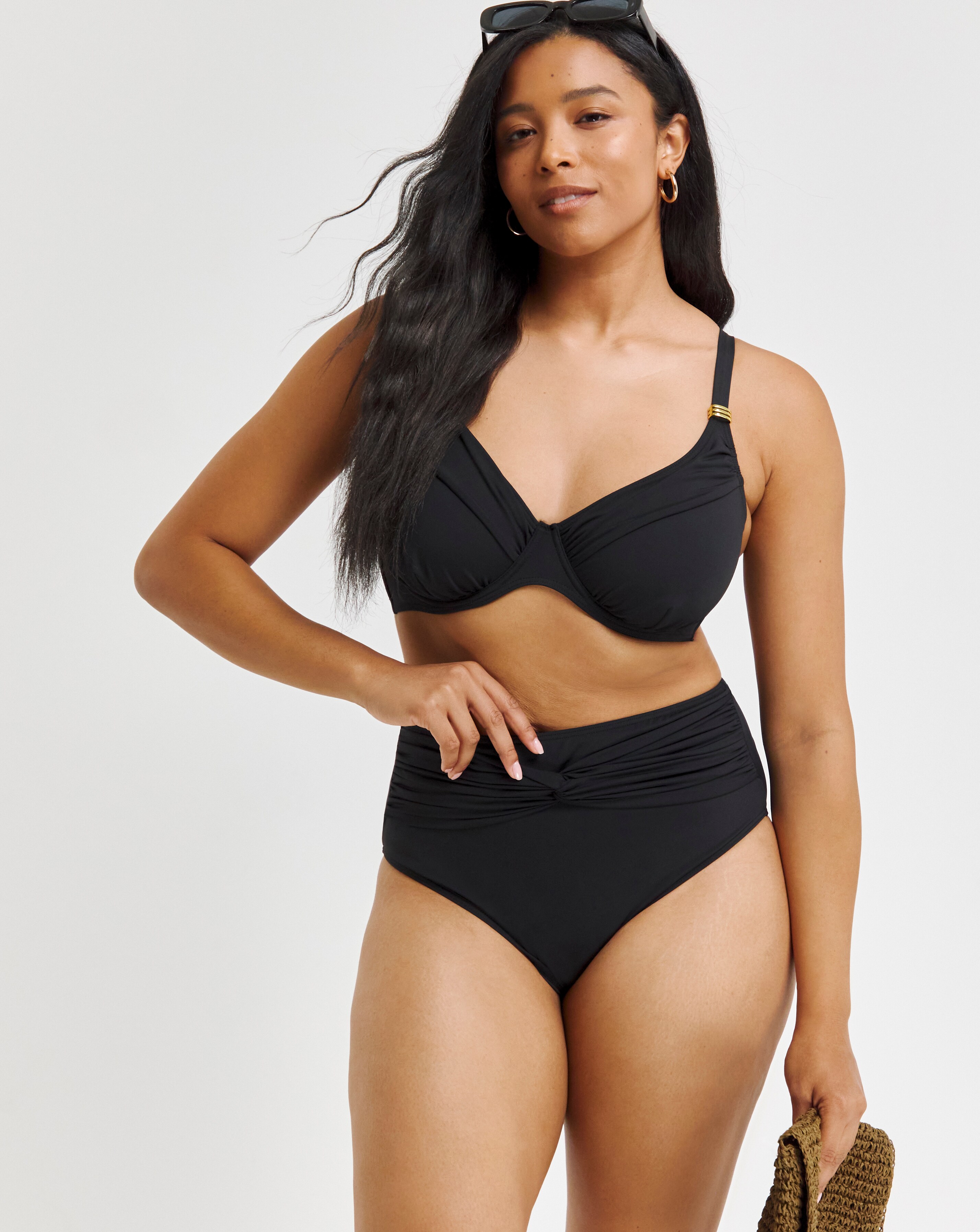 MAGISCULPT Underwired Plunge Bikini Top