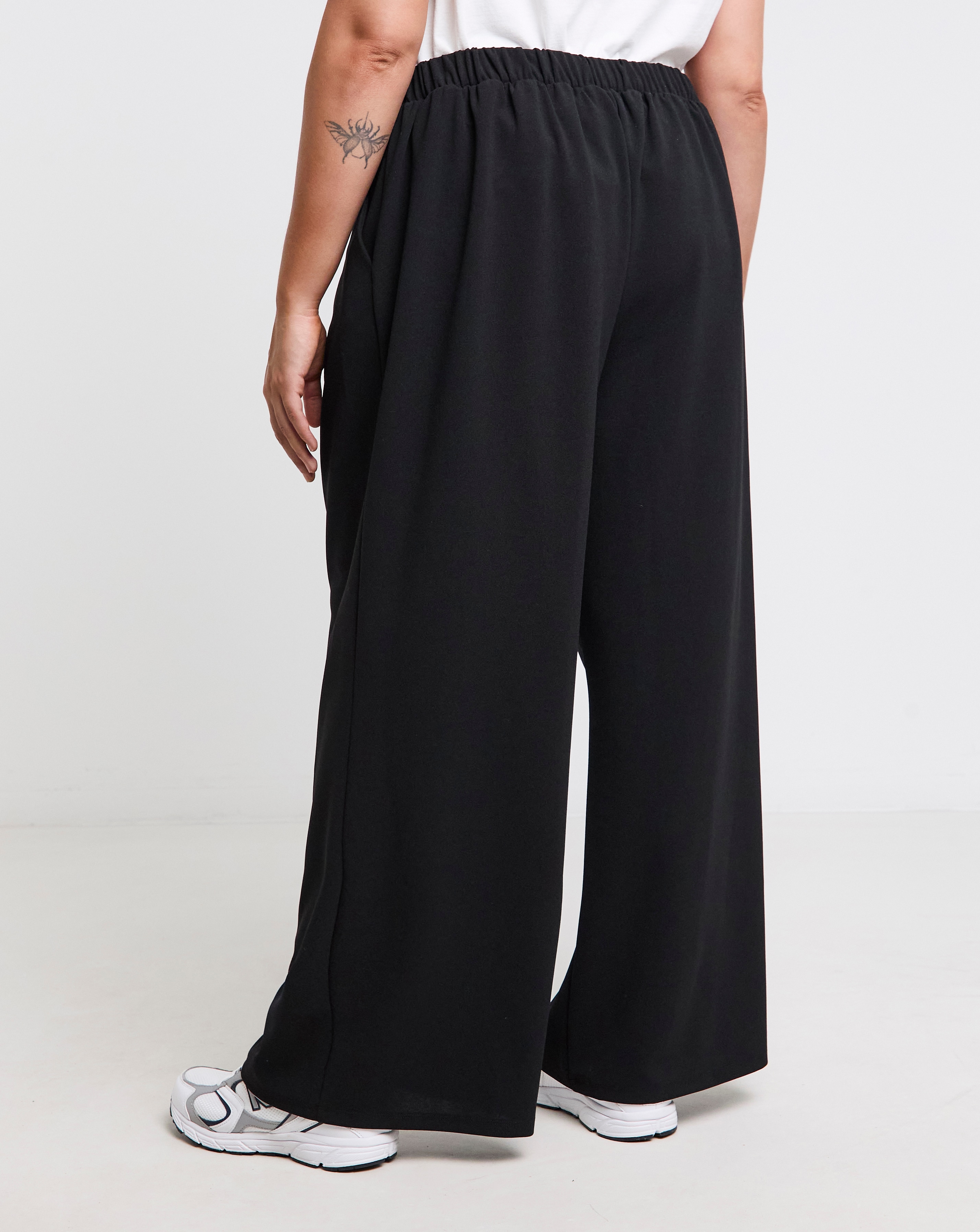Black Scuba Crepe Wide Leg Pleat Front Trousers | Simply Be