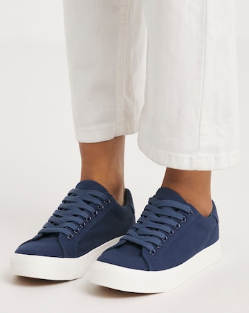 Busselton Lace Up Leisure Pumps Wide E Fit