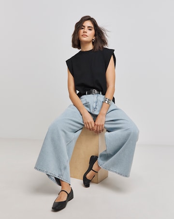 Black Short Sleeve Boxy Tee