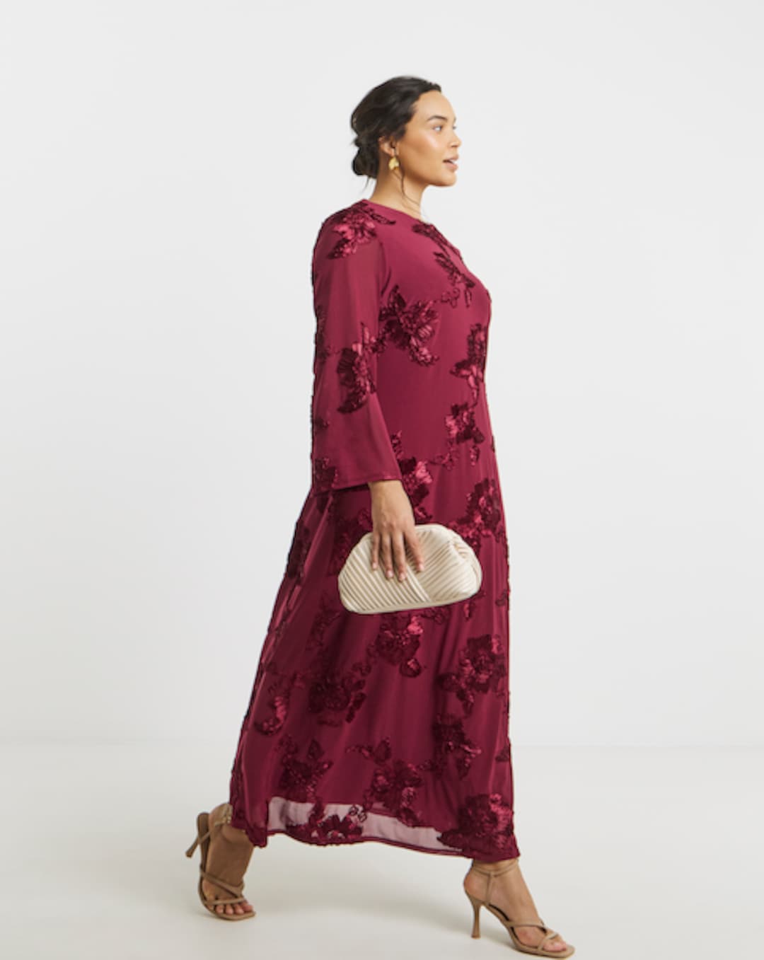 green emerald velvet dress Rent Simply Be Joanna Hope Tiered Printed Dress