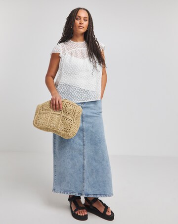 Ivory Frill Sleeve Daisy Sleeveless Lace Top