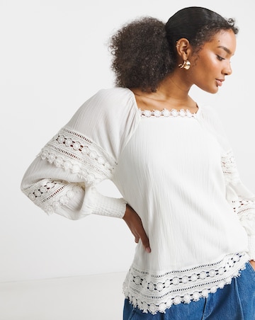 Joanna Hope Crinkle Blouse With Premium Trims