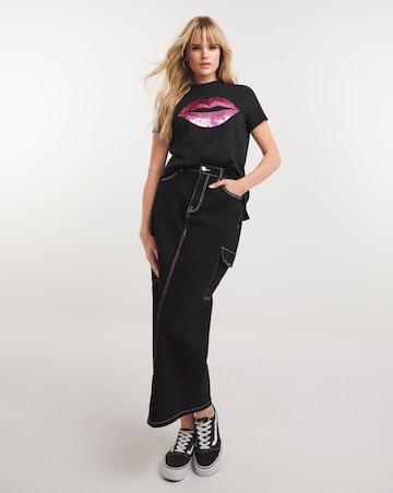 Black Longline Pink Sequin Lips Tee