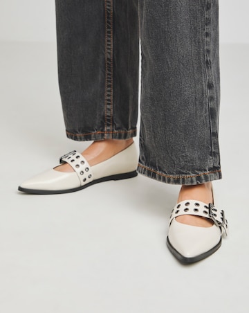Oslo Hardware Mary Jane Pointed Toe Flat Shoes - Extra Wide Fit (EEE)