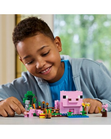 LEGO Minecraft The Baby Pig House