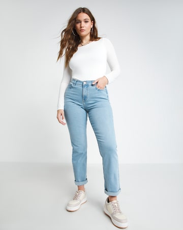 Light Wash 24/7 Straight Leg Jeans