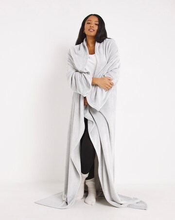 Pretty Secrets Wearable Blanket