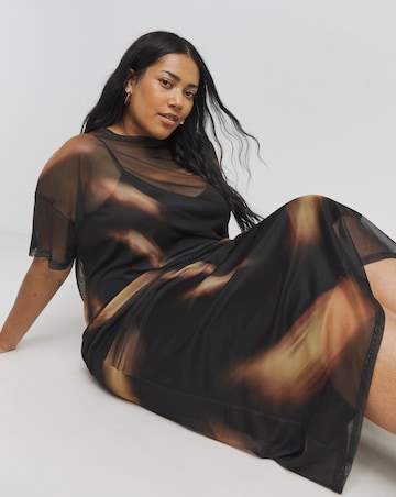 Black Blurred Printed Mesh T-Shirt Dress