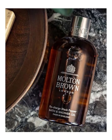 Molton Brown Re- Molton charge Black Pepper Bath & Shower Gel 300ML