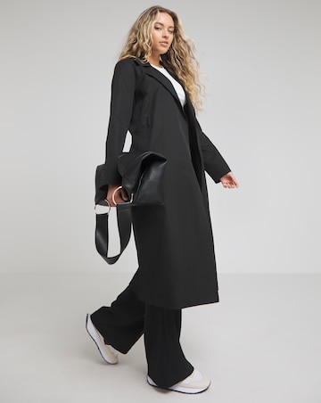 Black Essential Clean Trench Coat