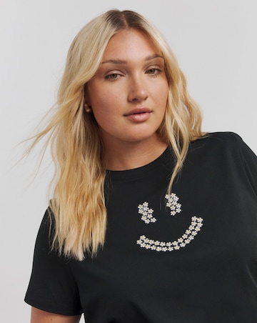 Black Embroidered Smiley Daisy T-Shirt