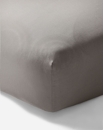 Non Iron Plain Dye 30cm Fitted Sheet