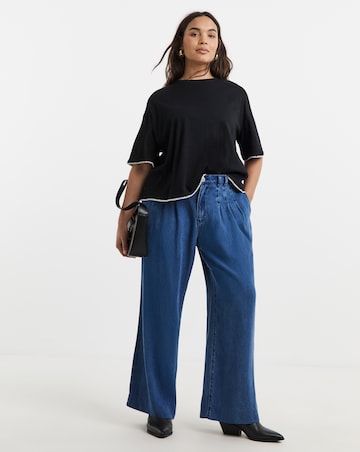 Black Whipstitch Detail T-Shirt