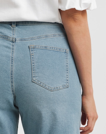 Mid Wash 24/7 Cropped Wide Leg Jeans
