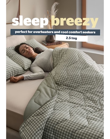 Silentnight Summer Breeze Seersucker Coverless 2.5 Tog Duvet and Pillowcase Set