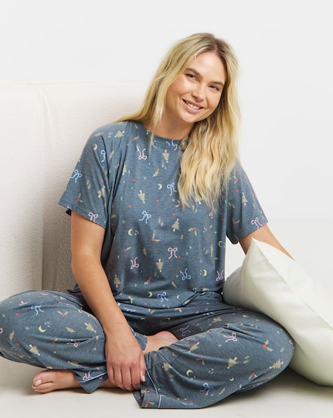 Pretty Lounge Vintage Christmas Print Pyjama Set