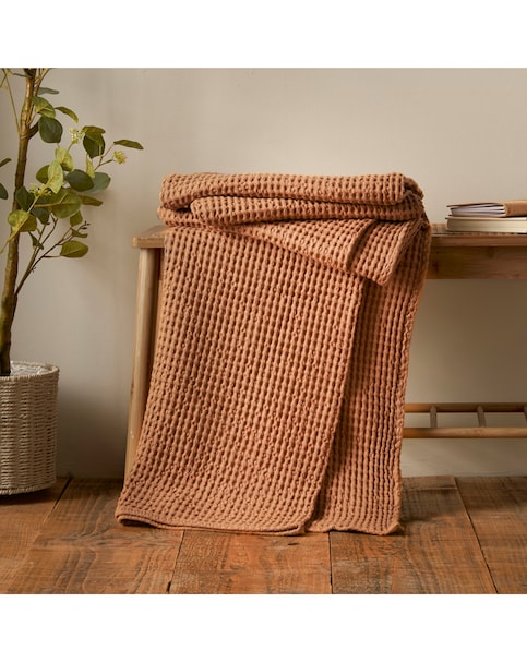 Pineapple Elephant Jaipur Waffle Cotton Throw