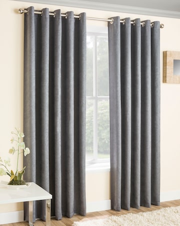 Vogue Light Filtering Eyelet Curtain